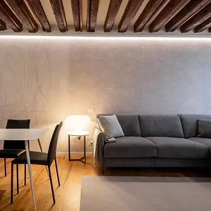https://santi-apostoli-venice-apartment.hotelinveneto.com